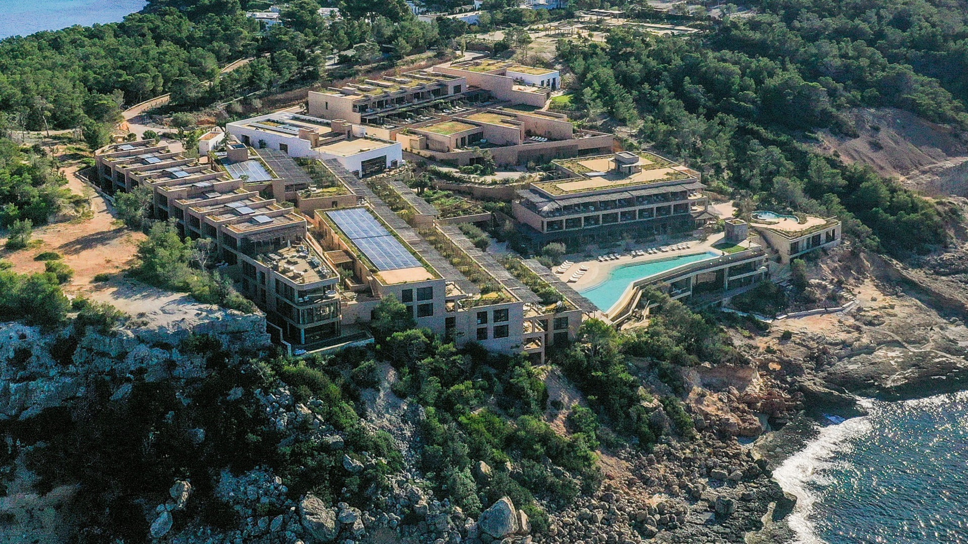 Las mejores experiencias de bienestar de lujo y longevidad en Six Senses Ibiza